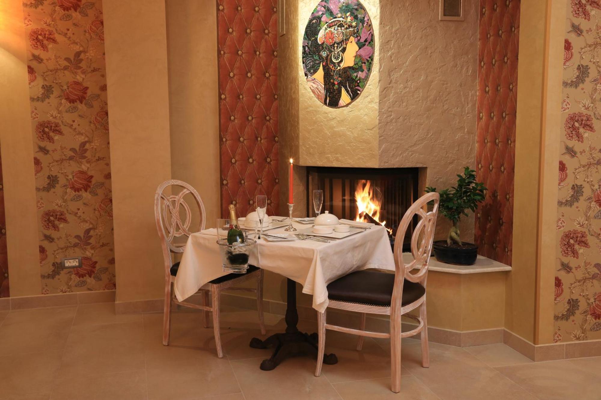 Simfonia Boutique Hotel Râmnicu Vâlcea Extérieur photo