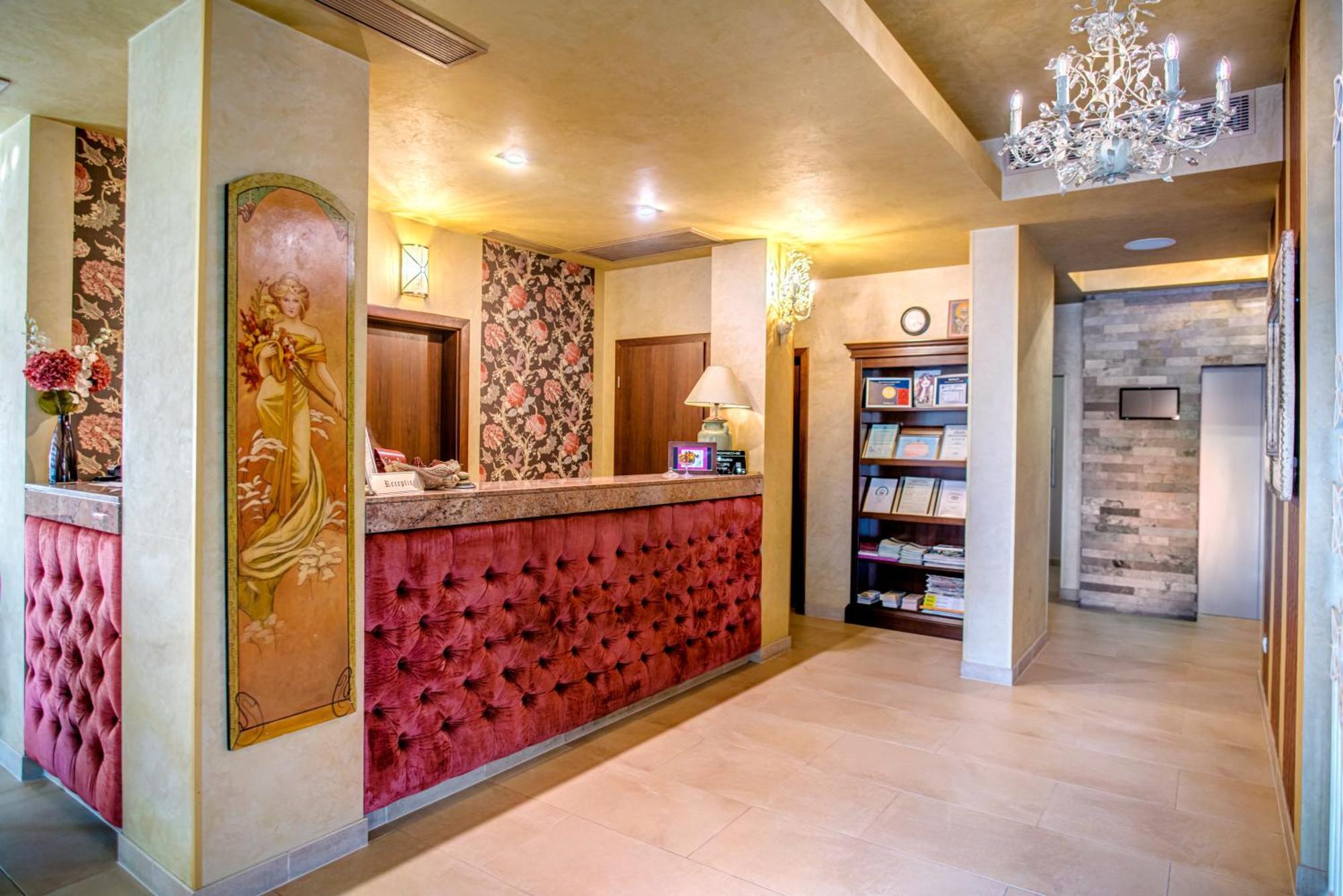 Simfonia Boutique Hotel Râmnicu Vâlcea Extérieur photo
