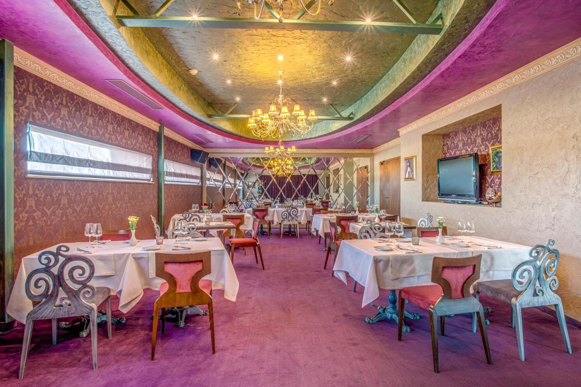 Simfonia Boutique Hotel Râmnicu Vâlcea Extérieur photo