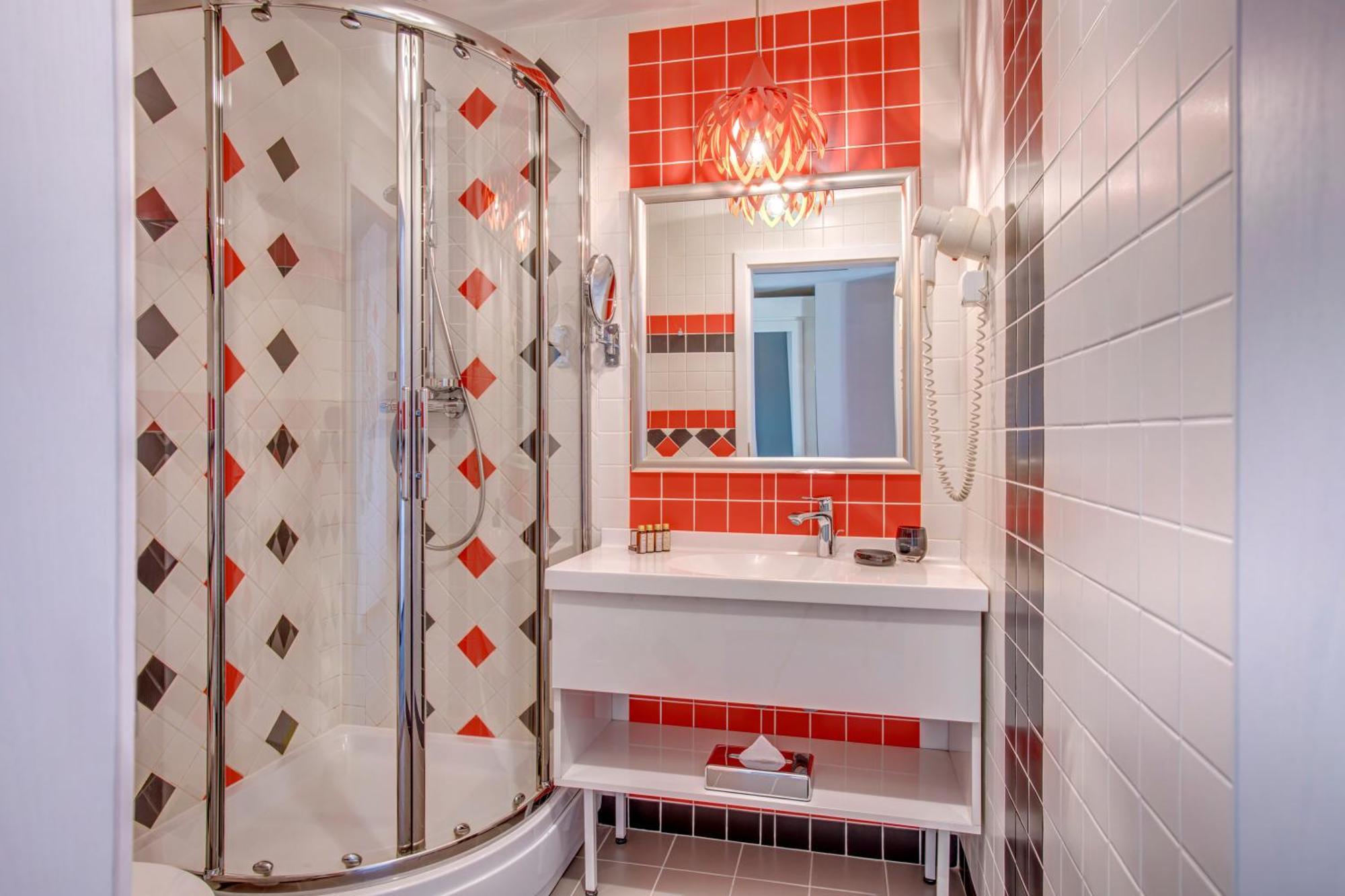 Simfonia Boutique Hotel Râmnicu Vâlcea Extérieur photo