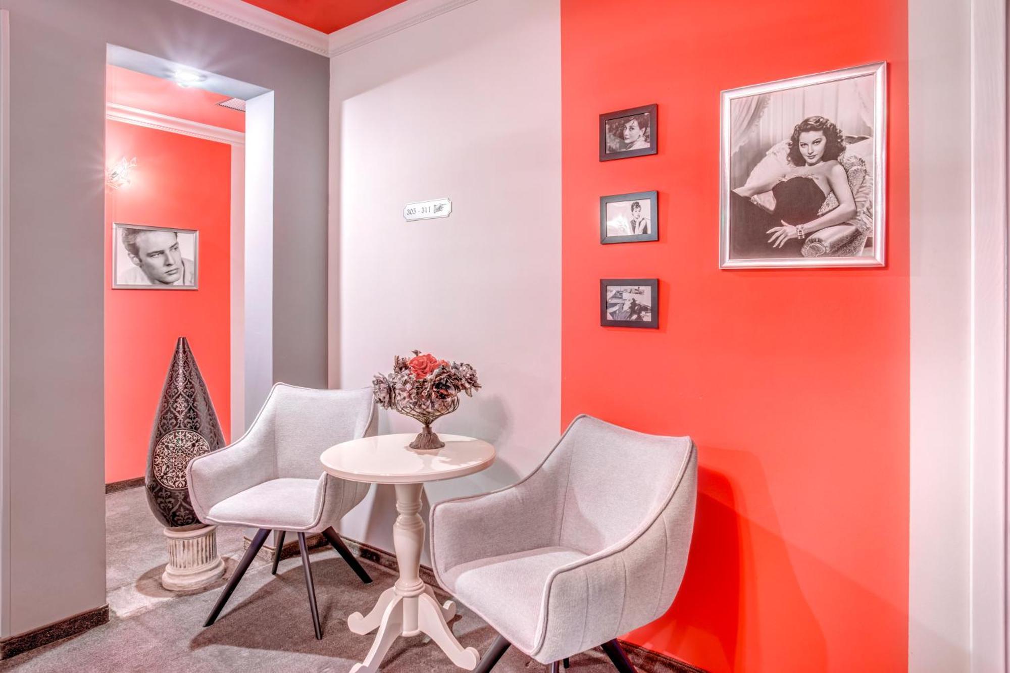 Simfonia Boutique Hotel Râmnicu Vâlcea Extérieur photo
