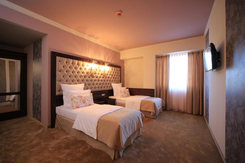Simfonia Boutique Hotel Râmnicu Vâlcea Chambre photo