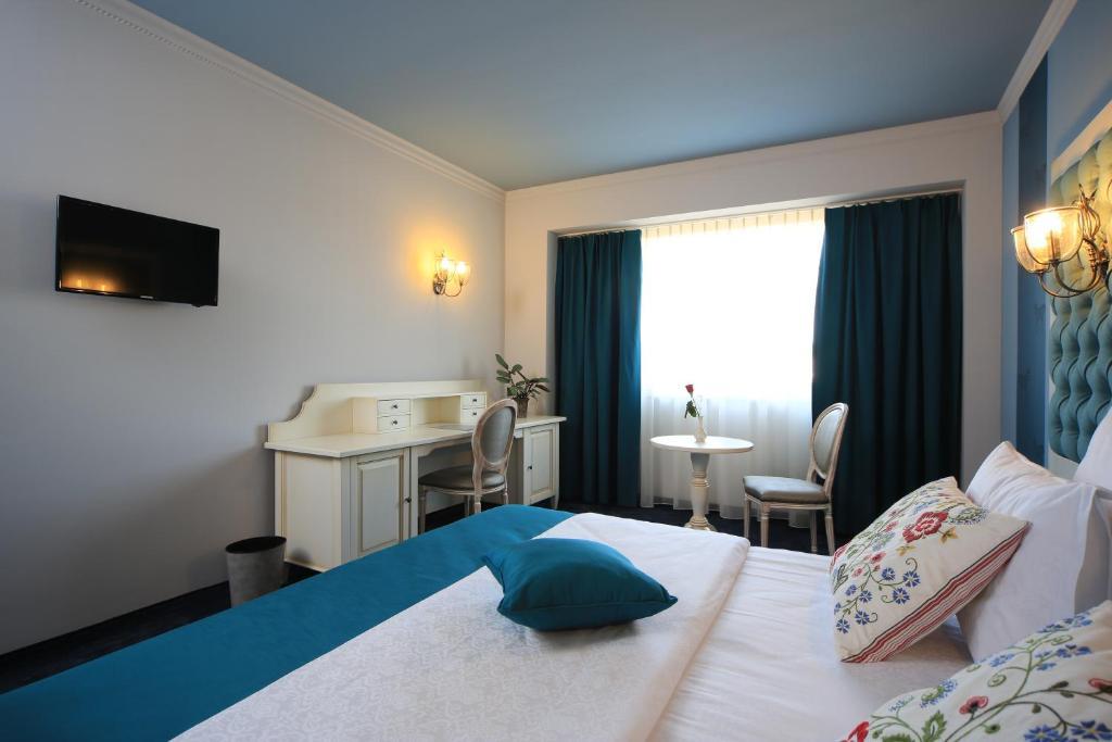 Simfonia Boutique Hotel Râmnicu Vâlcea Chambre photo